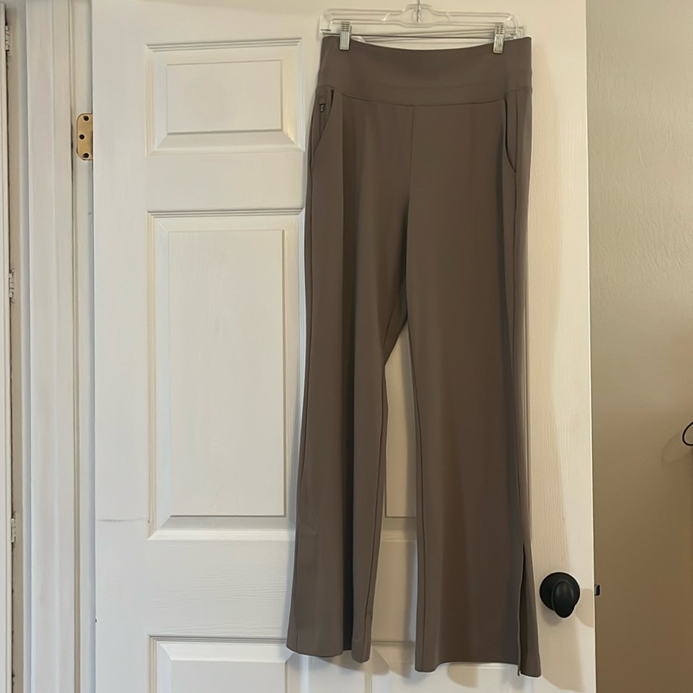 Athleta Venice Flare Pants Size M